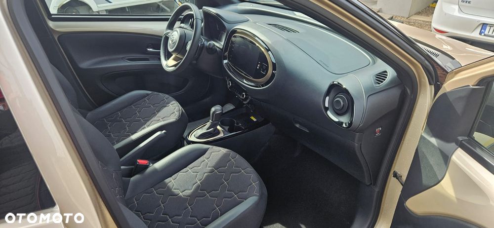 Toyota Aygo X 1.0 VVT-i Executive CVT - 7