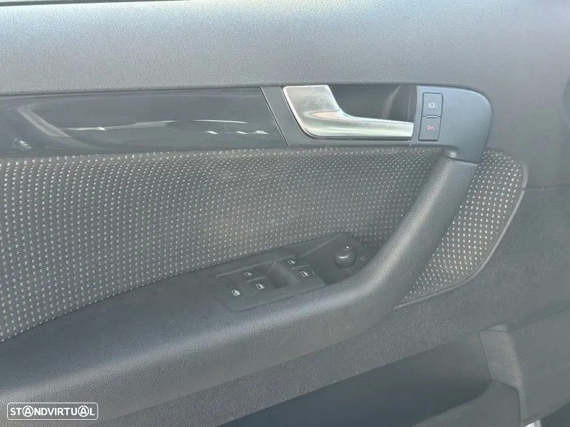 Audi A3 Sportback 1.9 TDi Sport - 4