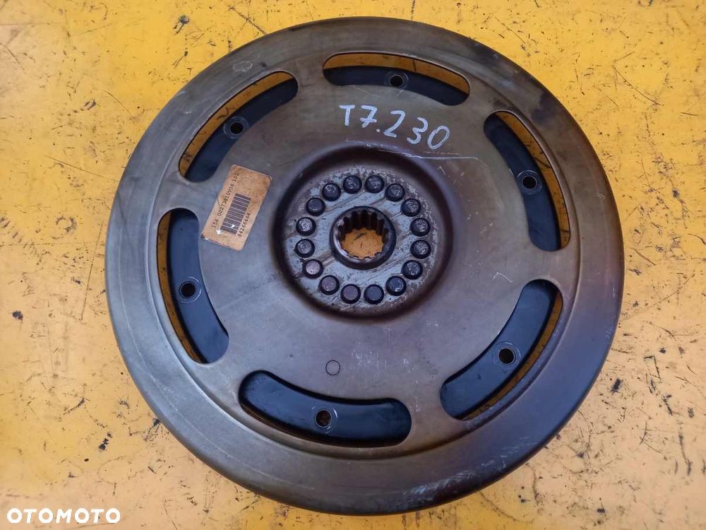 Tłumik drgań silnika 84266464 New Holland T7.230 - 3