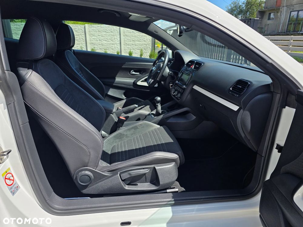 Volkswagen Scirocco 2.0 TSI - 6