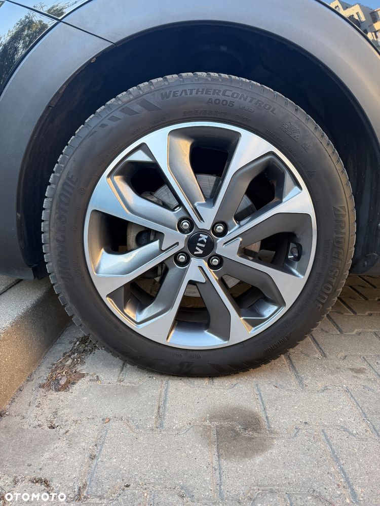 Kia Stonic 1.0 T-GDI L - 4