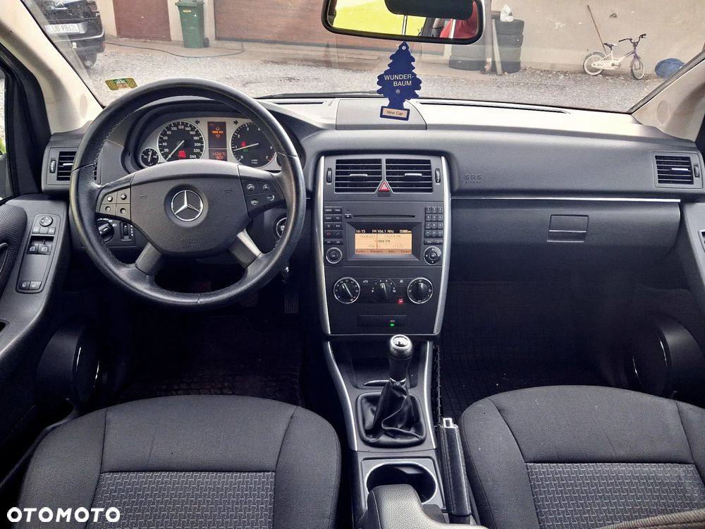 Mercedes-Benz Klasa B 160 BlueEFFICIENCY SPORT EDITION - 20