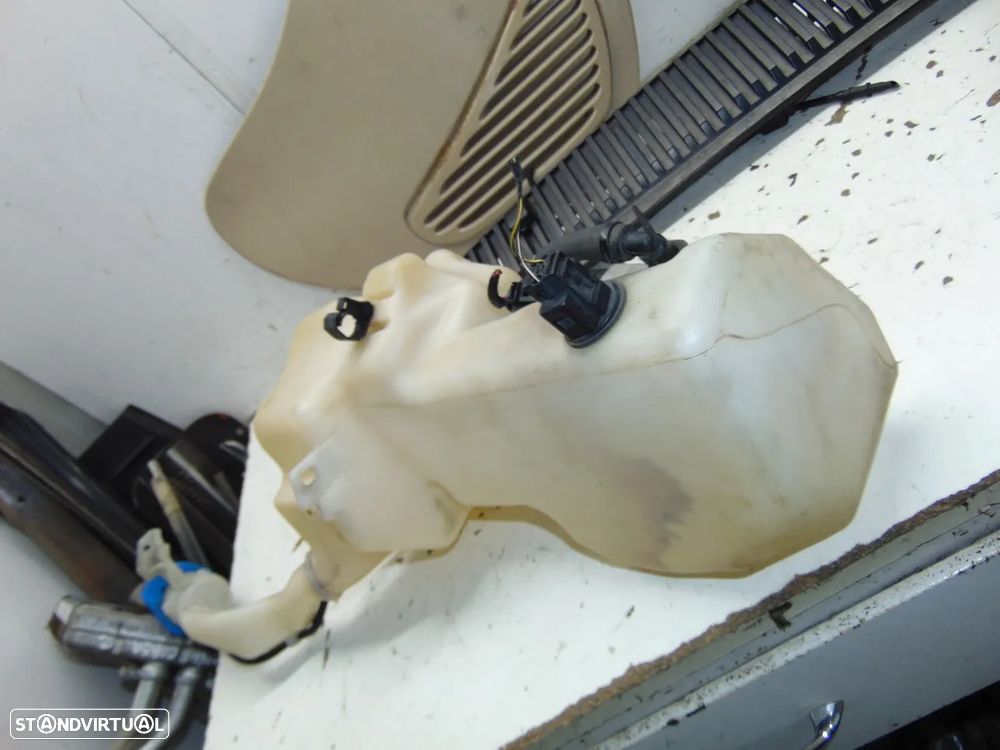 Depósitos água limpa vidros - 13