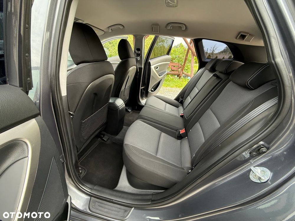 Hyundai i30 1.6 CRDi Premium - 25