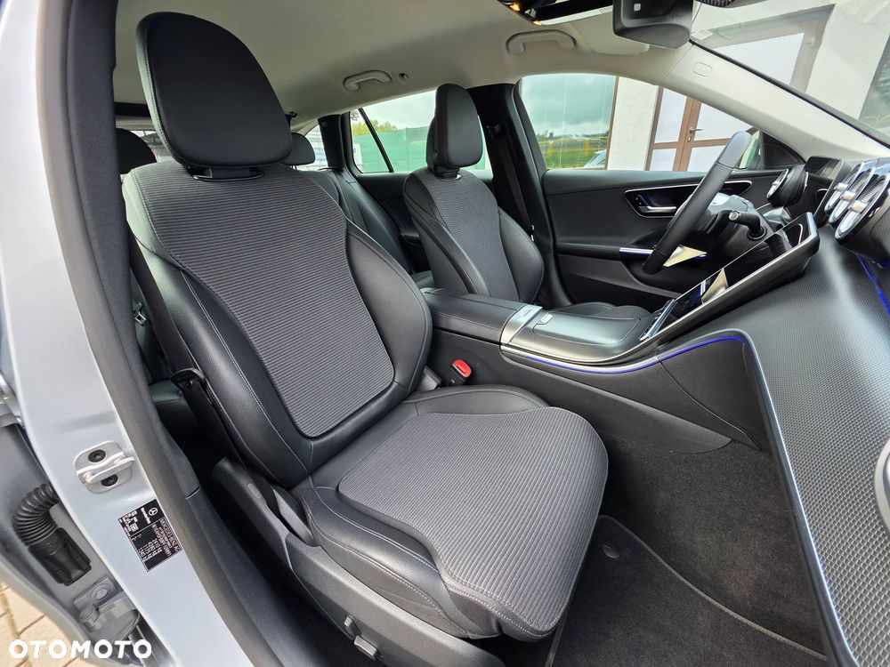 Mercedes-Benz Klasa C 220 d 4Matic 9G-TRONIC Avantgarde - 14