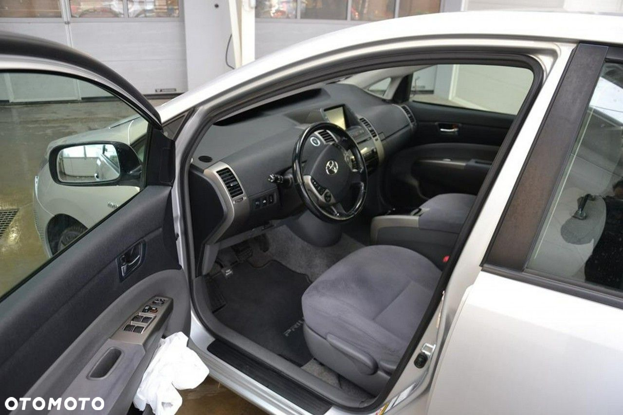 Toyota Prius - 20