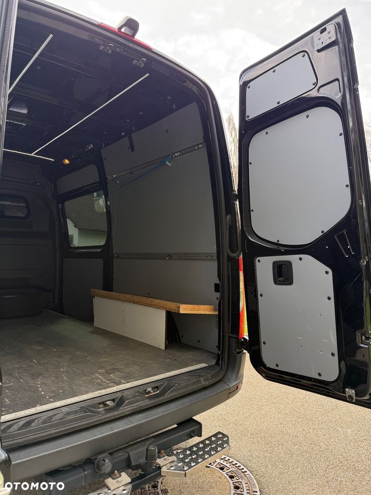 Mercedes-Benz Sprinter - 6