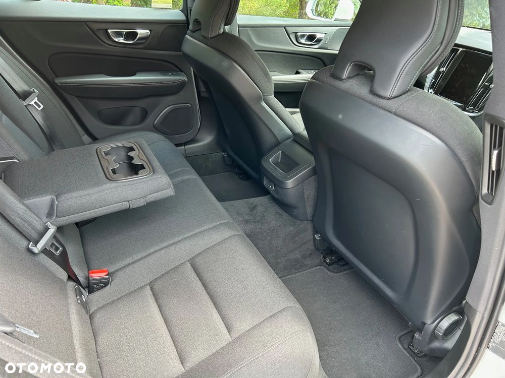 Volvo V60 B3 B Momentum Pro - 15
