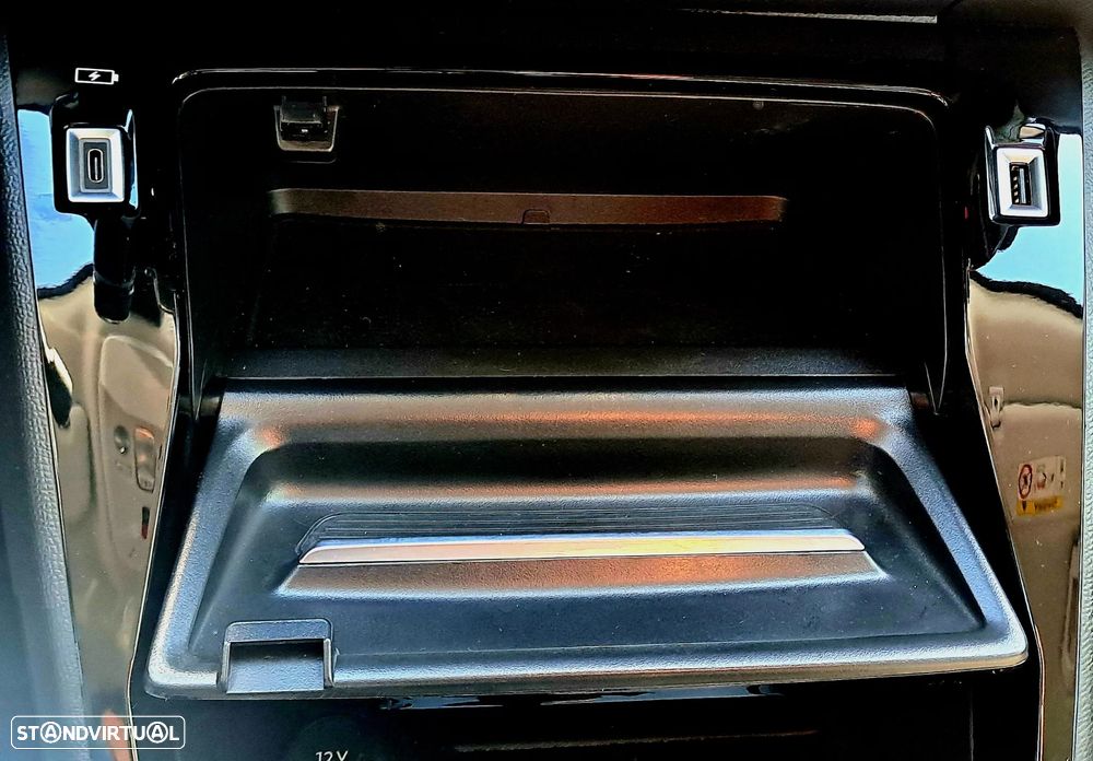 Peugeot e-2008 50 kWh Allure Pack - 33