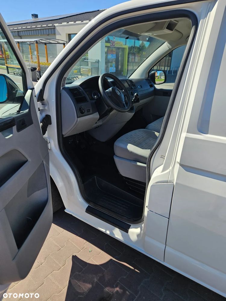 Volkswagen Transporter - 25