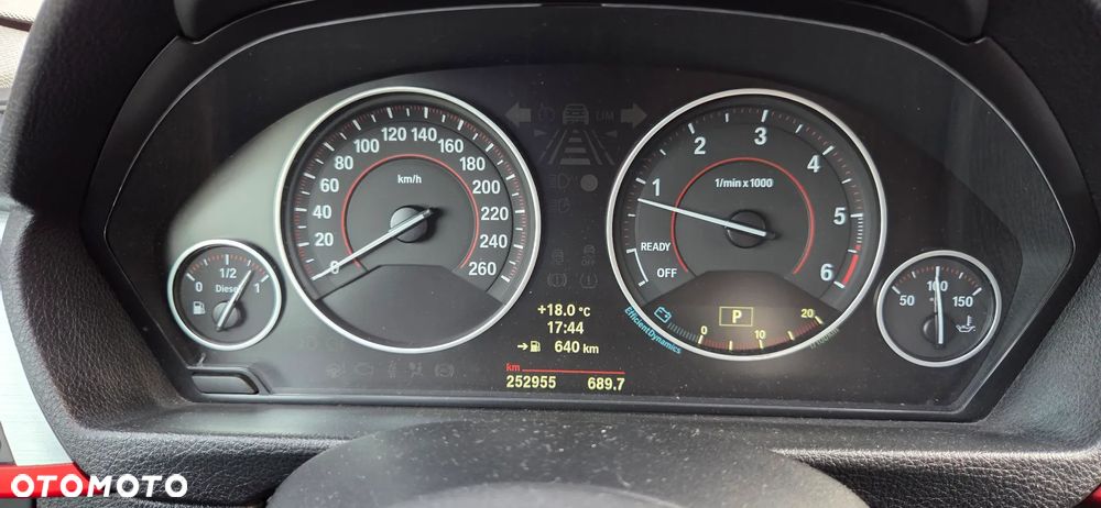 BMW Seria 3 ver-320d-xdrive-sport-line - 27