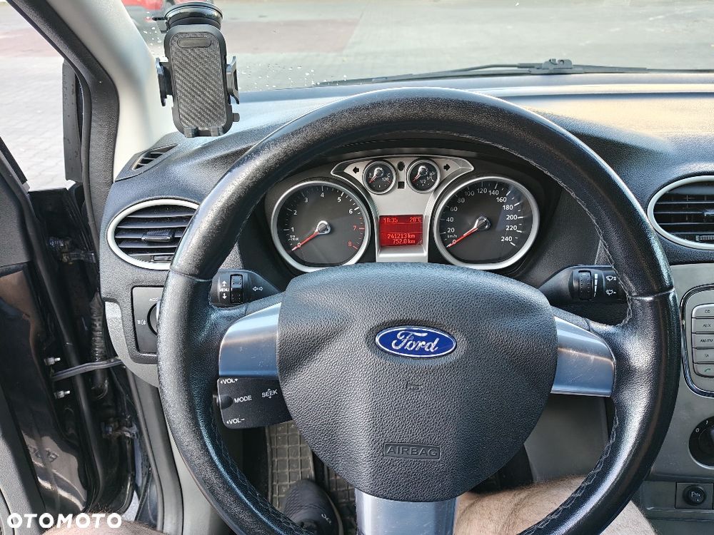 Ford Focus 2008 photo 4