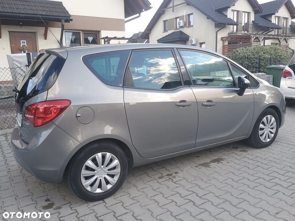 Opel Meriva - 22