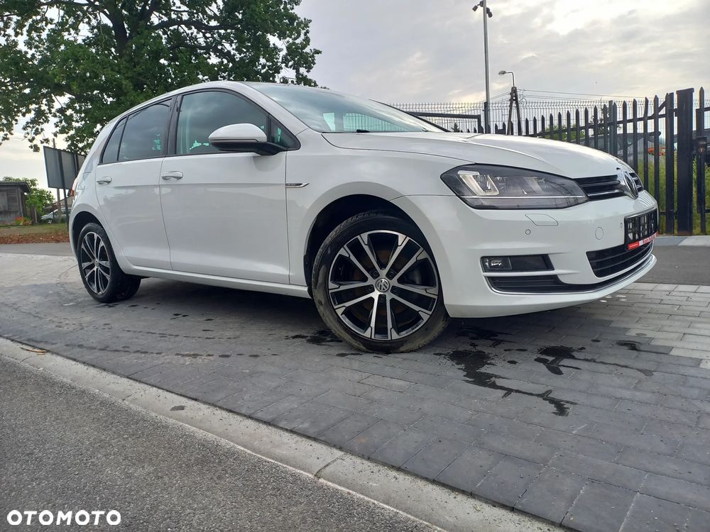 Volkswagen Golf 1.4 TSI BMT Comfortline - 15