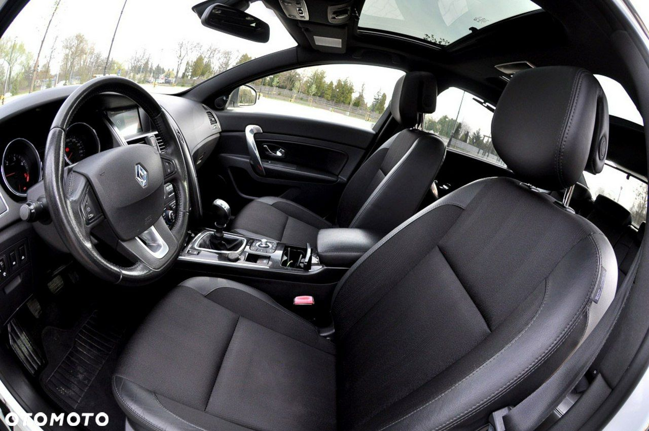 Renault Latitude 2.0 dCi Privilege - 7