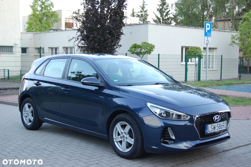 Hyundai i30 1.4 Trend - 14