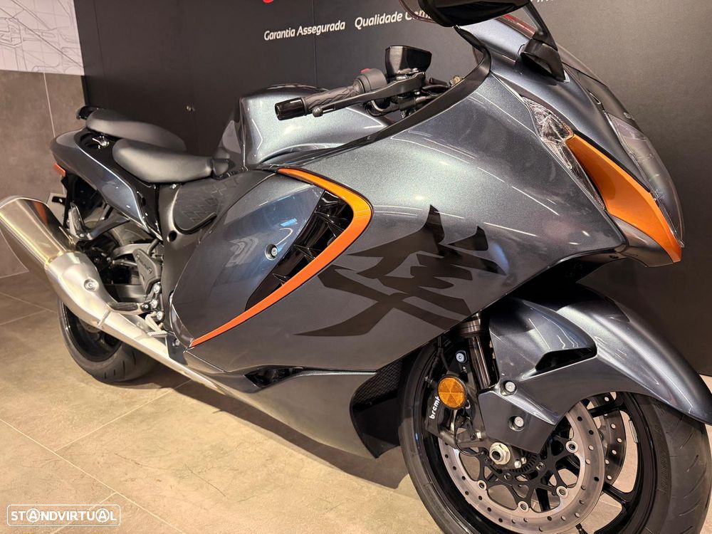 Suzuki GSX - 2