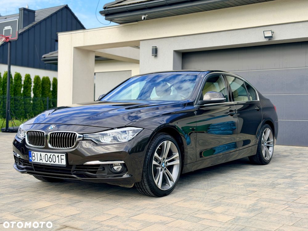 BMW Seria 3 330i Luxury Line - 3