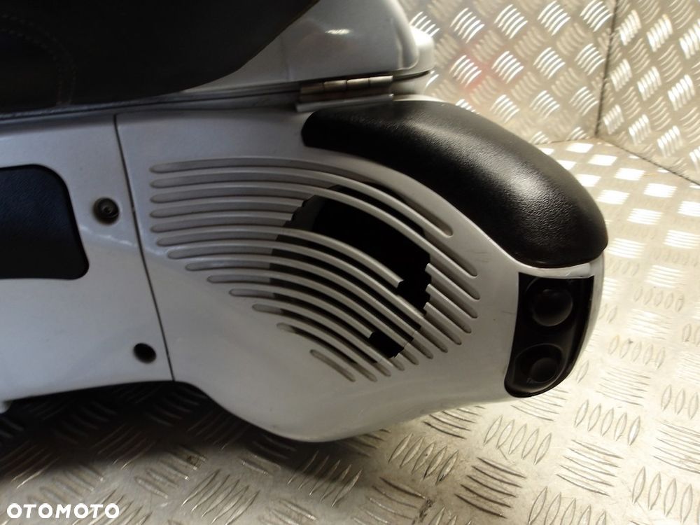 Kufer centralny kompletny YAMAHA XVZ 1300 ROYAL STAR VENTURE 99-13r   PN. 4XY-W2846-00 - 11