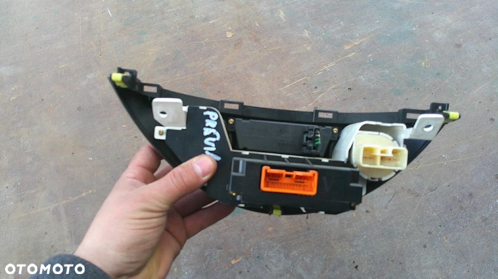 TOYOTA PREVIA II PANEL NAWIEWU - 2
