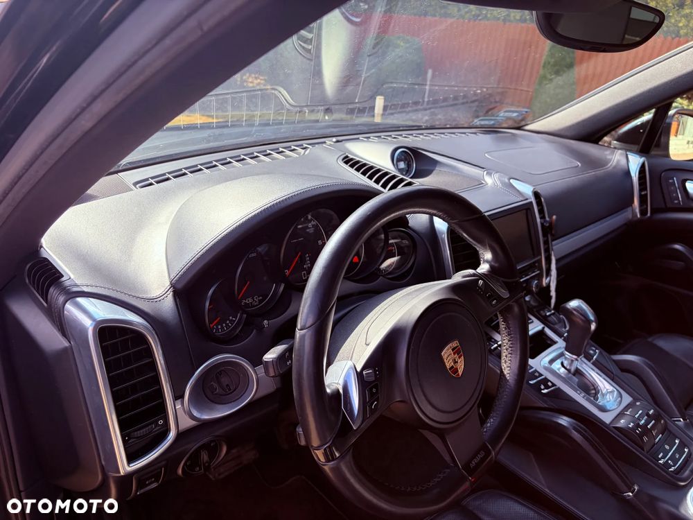 Porsche Cayenne - 9