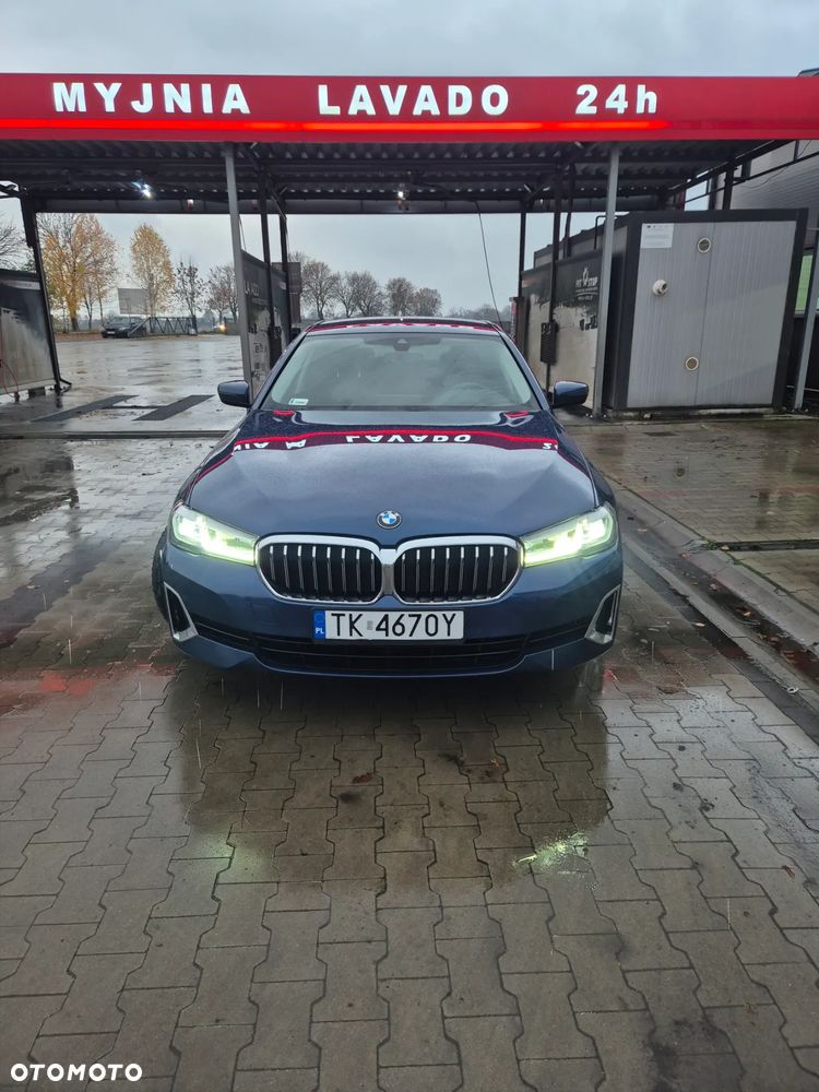 BMW Seria 5 520d xDrive Luxury Line - 1