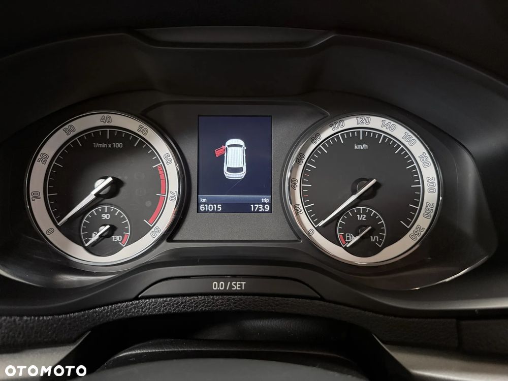 Skoda Karoq 1.5 TSI ACT 4x2 Ambition - 22