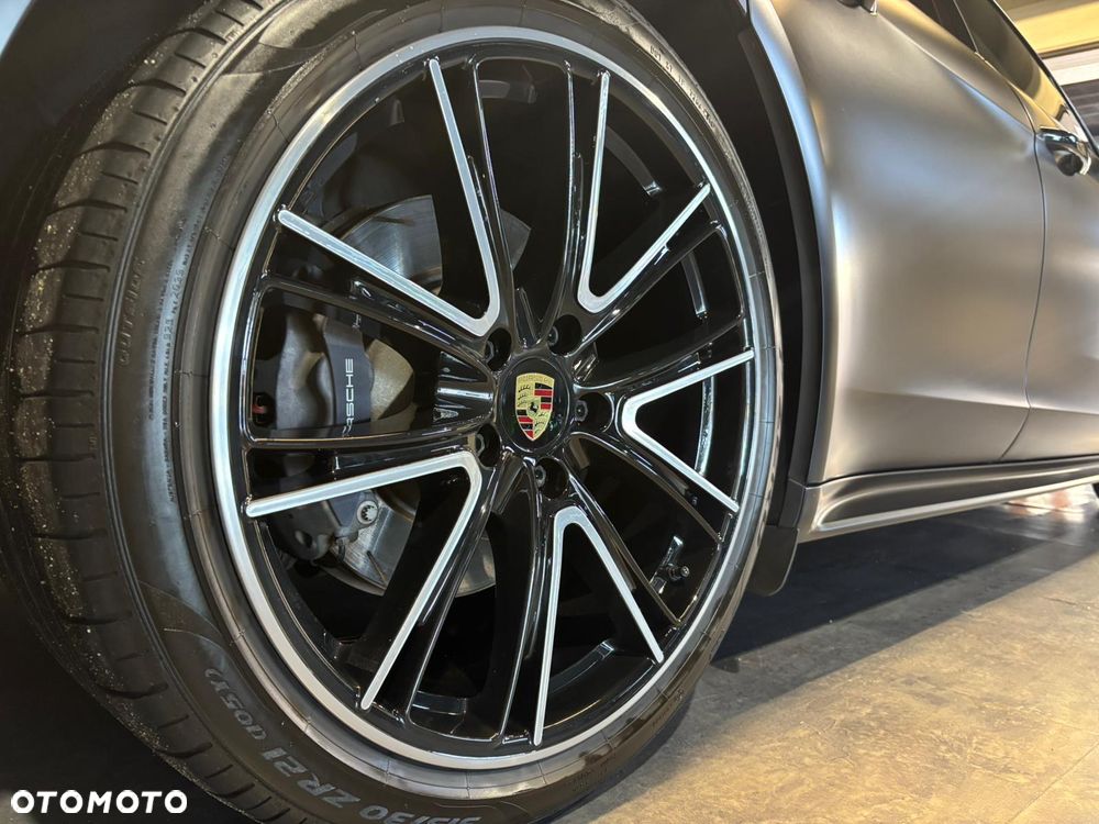 Porsche Panamera 4 E-Hybrid - 13