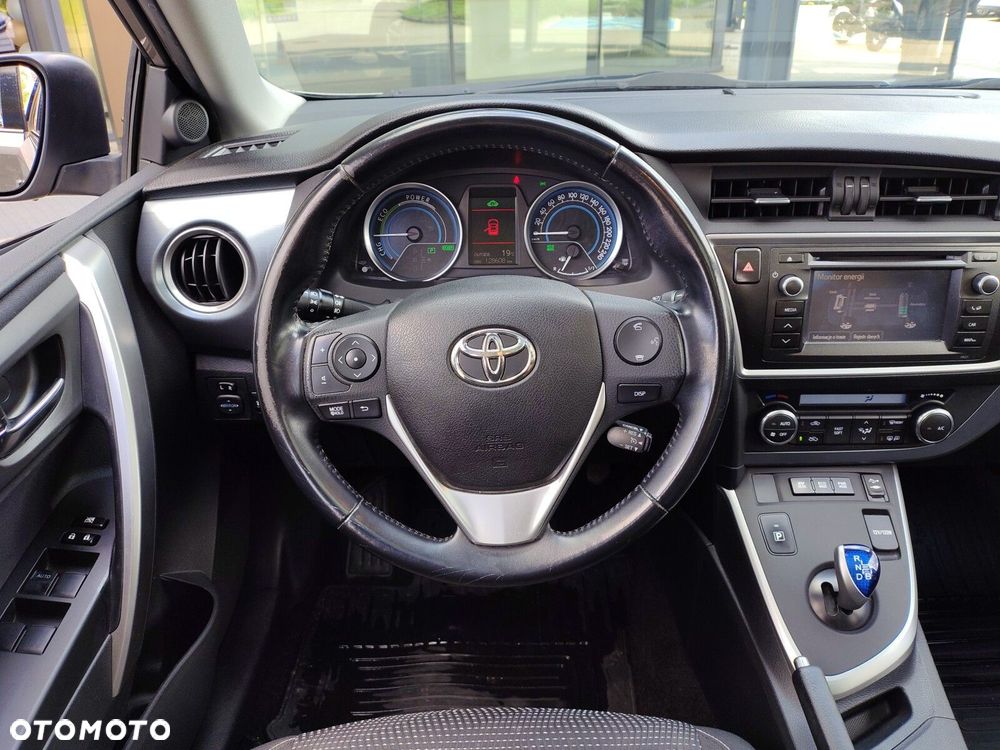 Toyota Auris Hybrid 135 Premium - 13