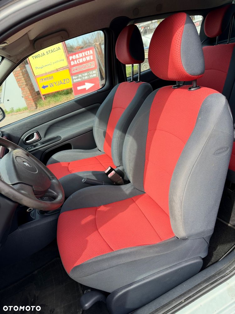 Renault Clio 1.2i RT 16V - 11