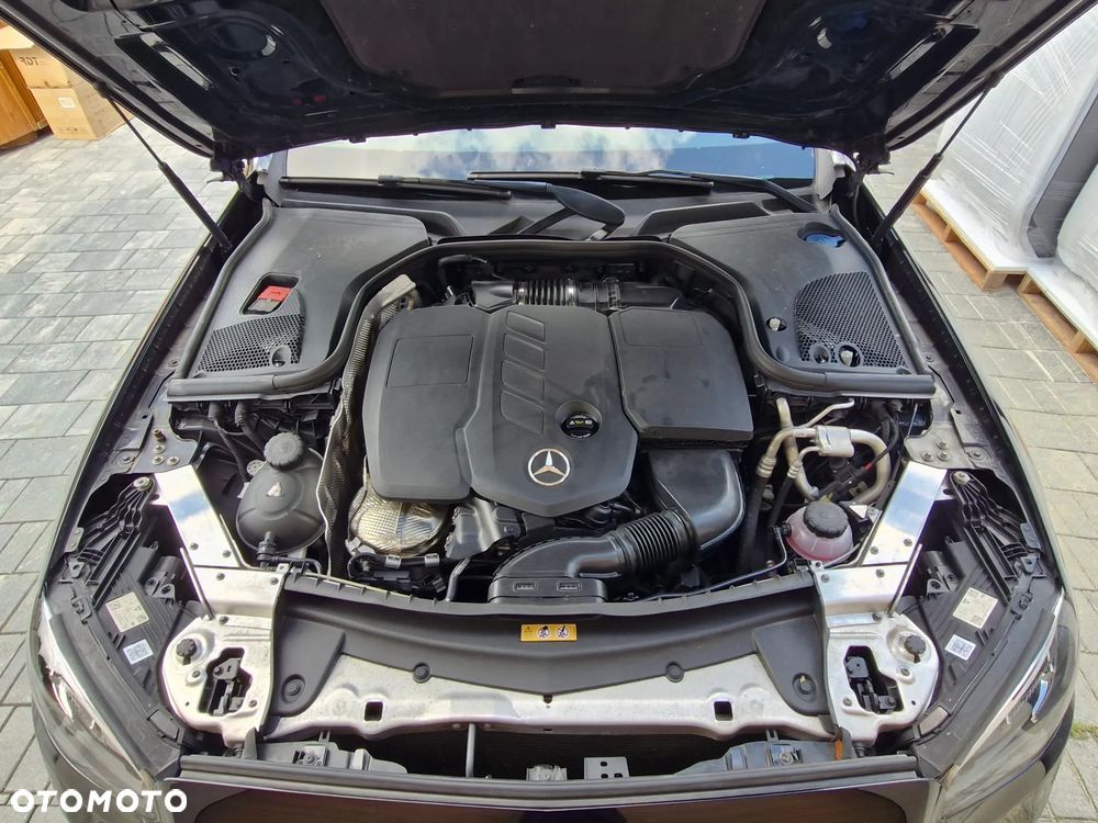 Mercedes-Benz Klasa E 220 d Avantgarde - 21