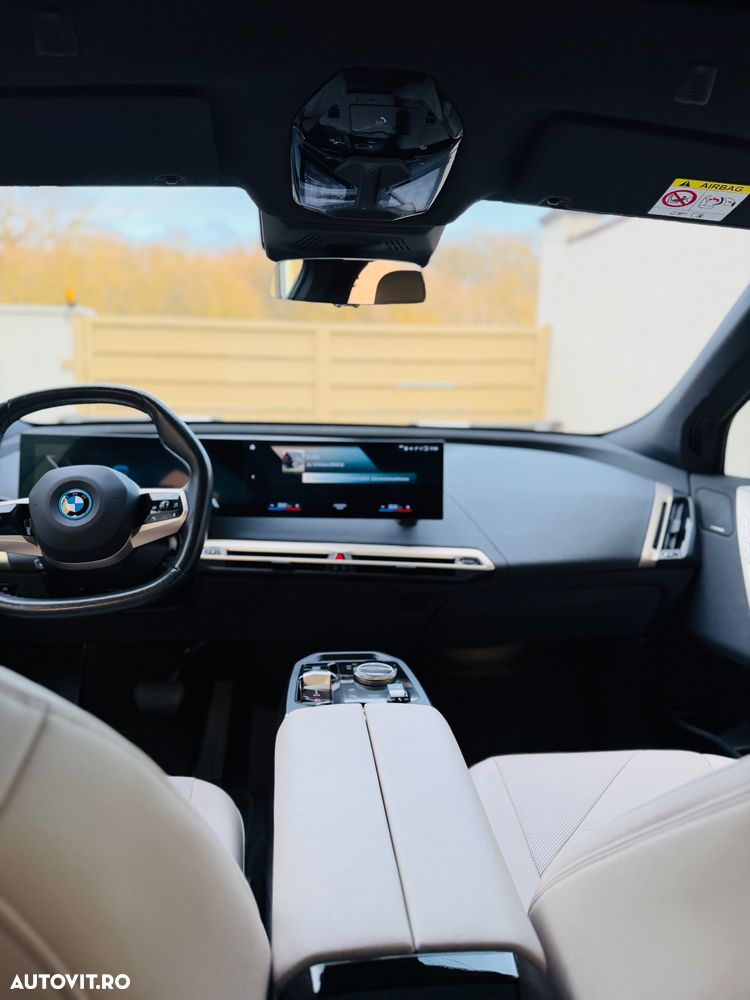 BMW iX 2022 — imagine 9
