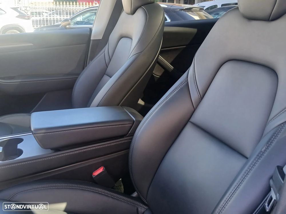 Tesla Model Y Performance Tração Integral - 16