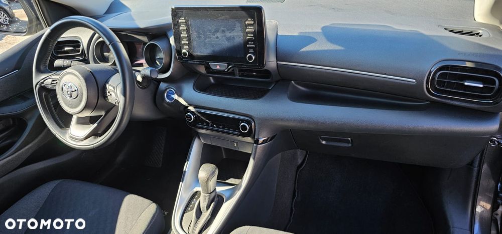 Toyota Yaris 116 1.5 VVT-i Comfort - 10