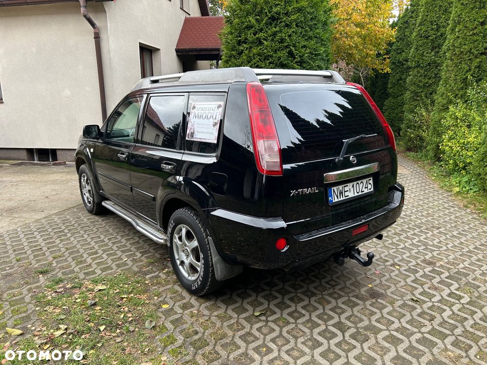 Nissan X-Trail 2004 photo 2