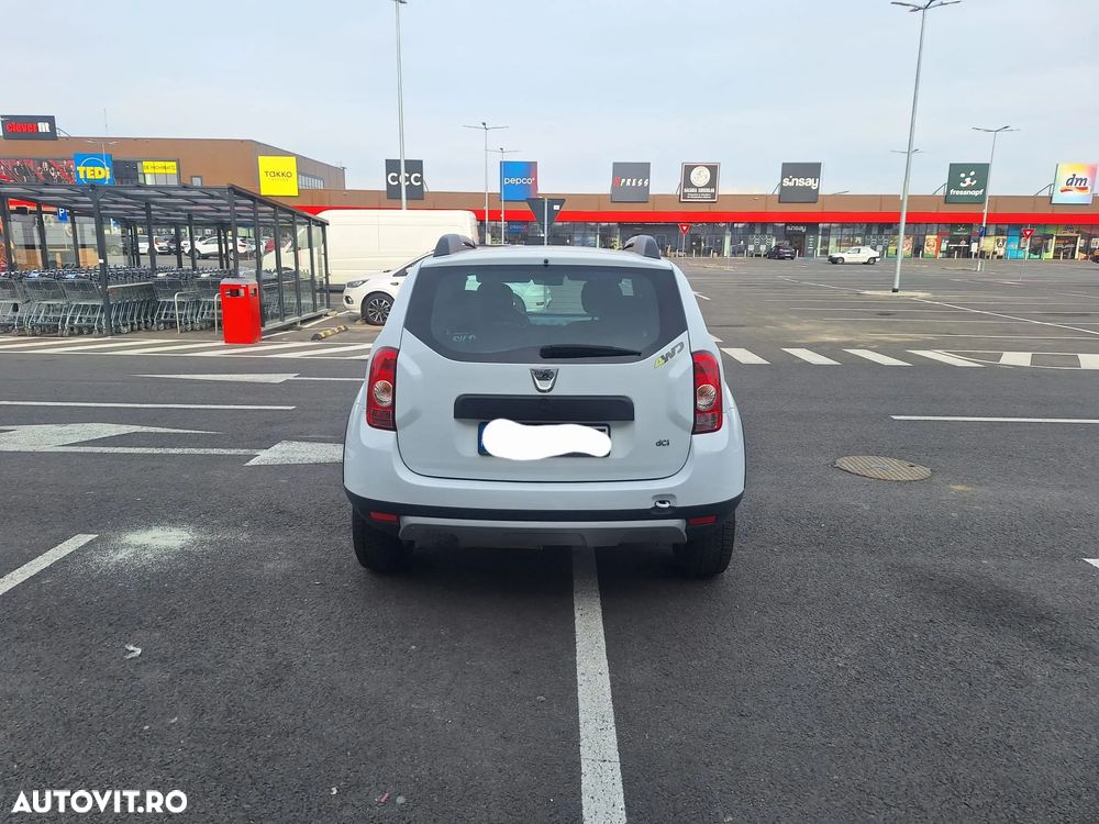 Dacia Duster 1.5 dCi 4x4 Prestige - 11