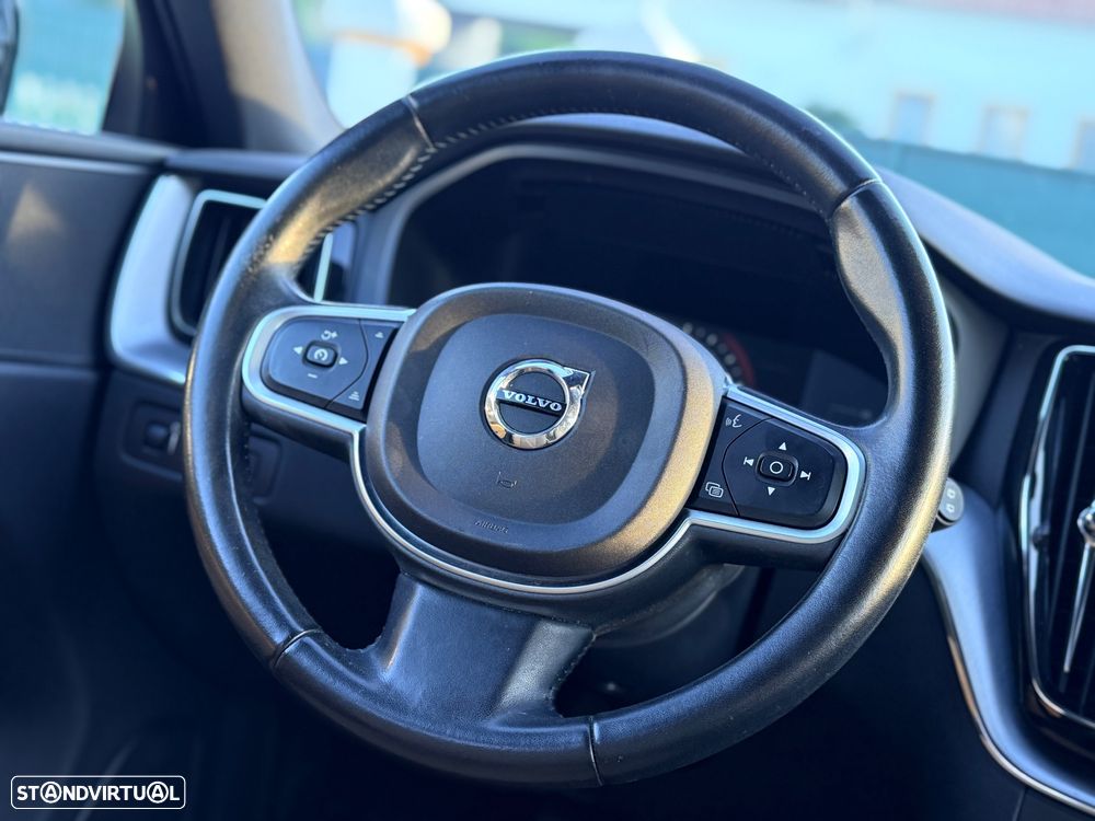Volvo XC 60 2.0 D3 Momentum - 27