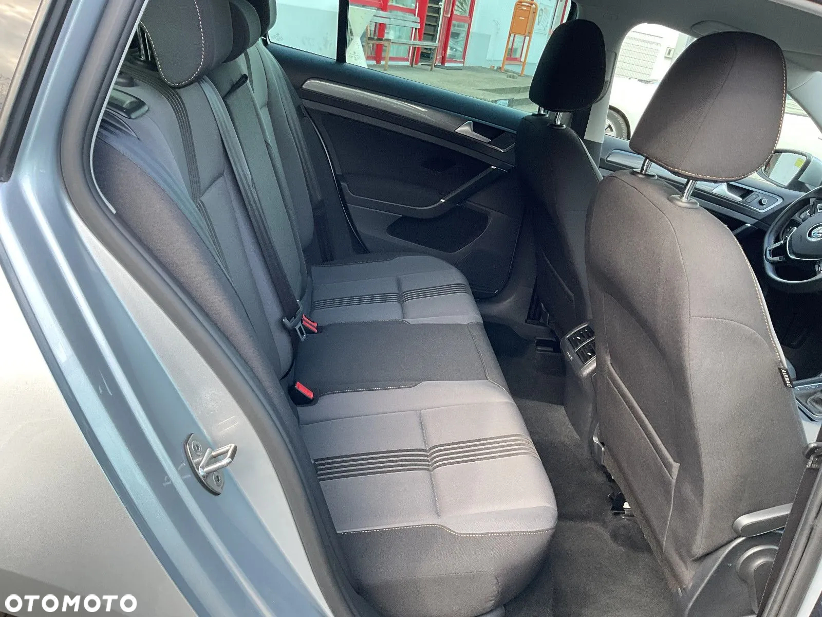 Volkswagen Golf 1.6 TDI BlueMotion Technology Allstar - 12