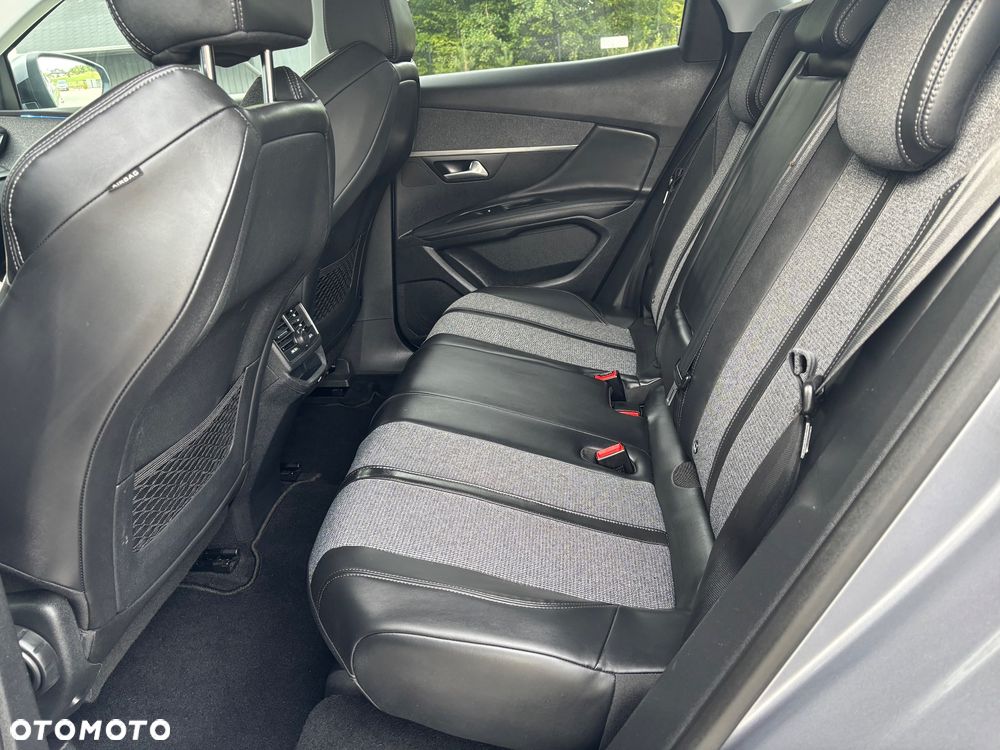 Peugeot 3008 1.6 BlueHDi Allure S&S EAT6 - 11