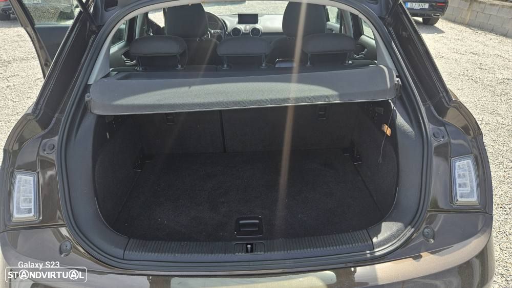 Audi A1 Sportback 1.6 TDI Attraction - 15