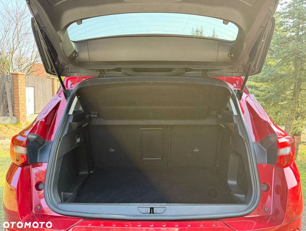 Opel Grandland X 1.2 T GPF Design&Tech S&S - 36