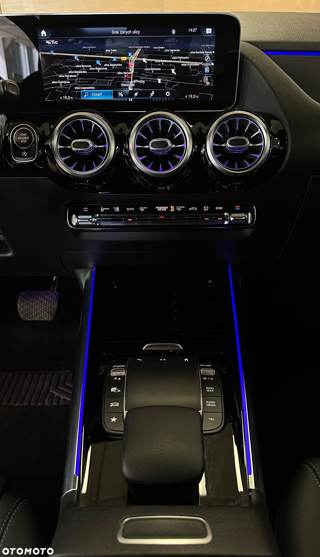 Mercedes-Benz GLA 200 d Progressive - 11