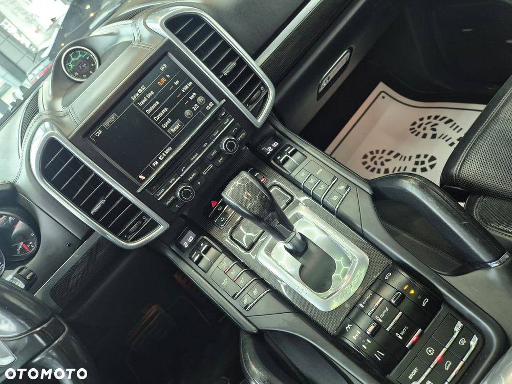 Porsche Cayenne - 19