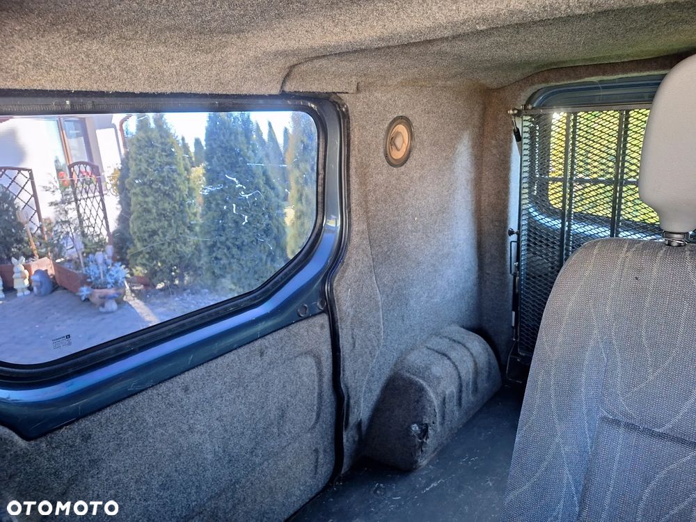 Opel Vivaro - 22