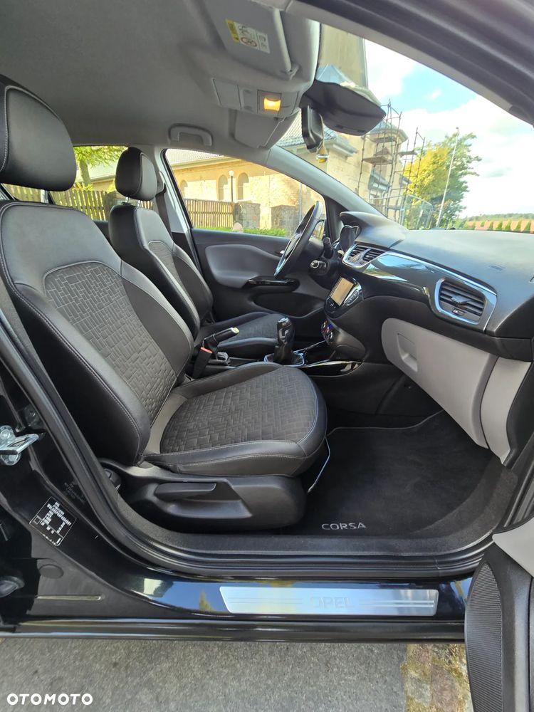 Opel Corsa 1.4 16V Cosmo - 27