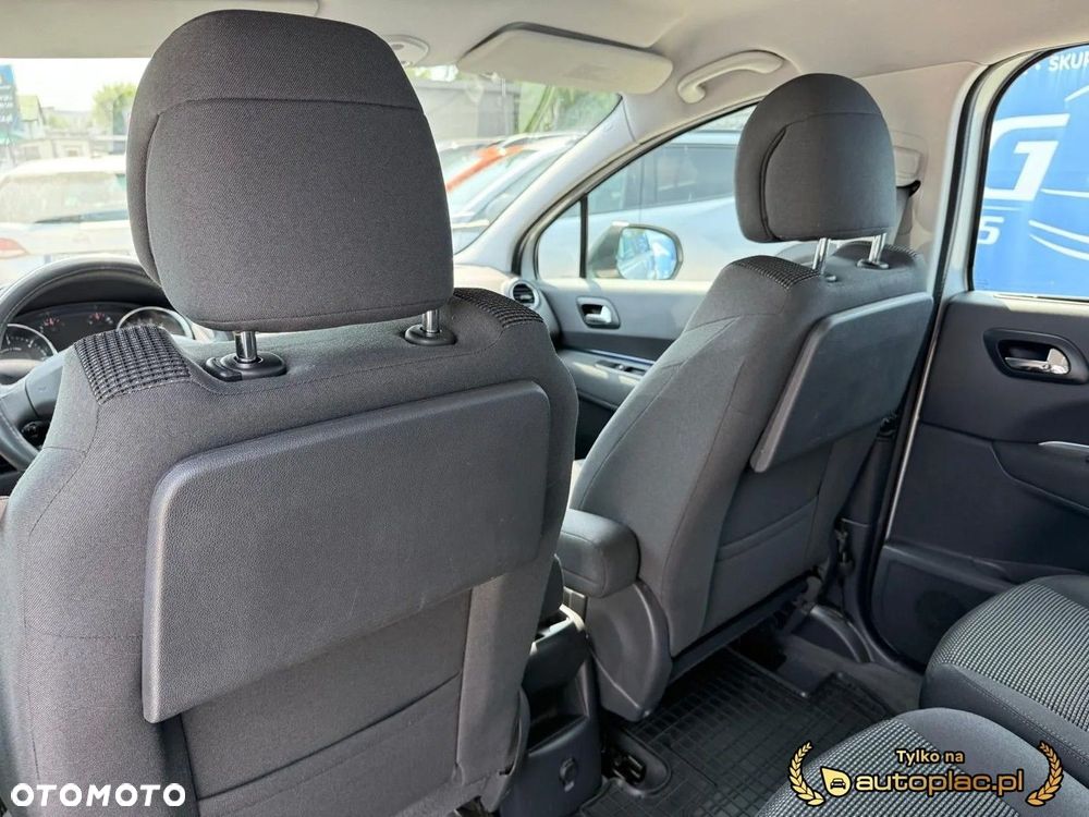 Peugeot 5008 - 13