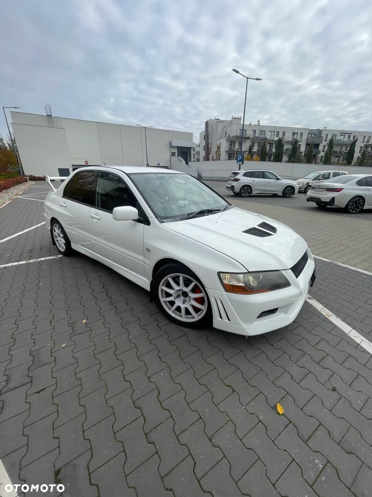 Mitsubishi Lancer Evolution IX - 2
