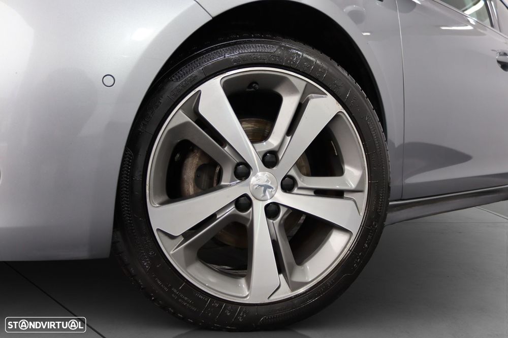 Peugeot 308 SW PureTech 130 GPF EAT8 Stop & Start Tech Edition - 13