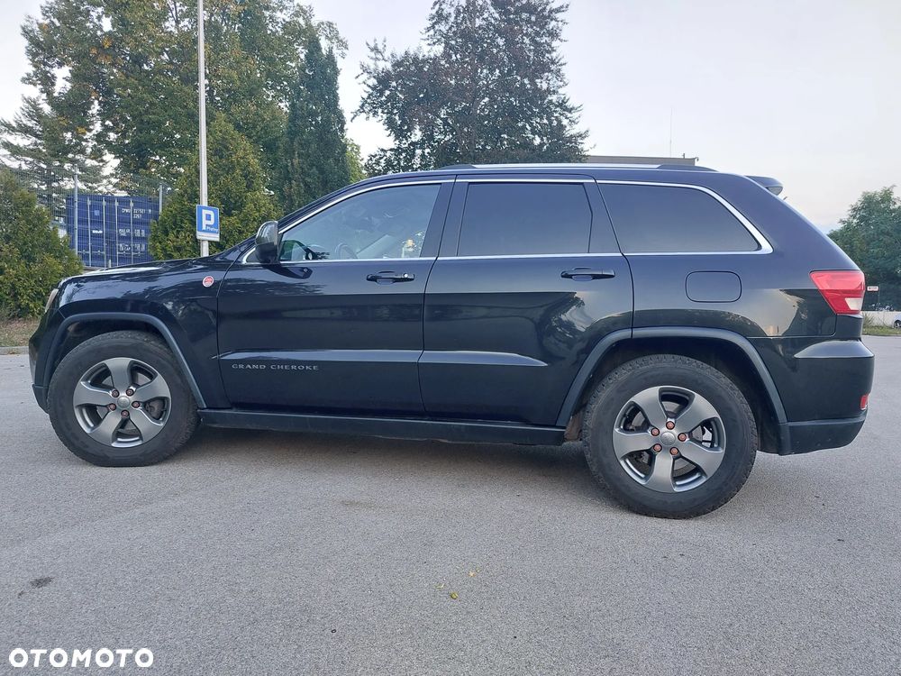 Jeep Grand Cherokee - 14