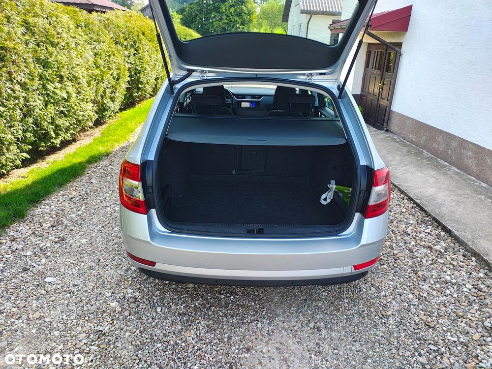 Skoda Octavia 2.0 TDI Ambition DSG - 12